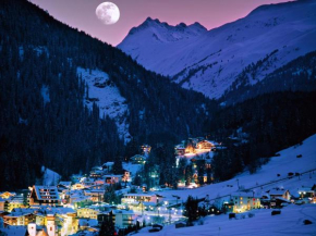 Skiing & Snowboard Apartment Accessible by Public Transport